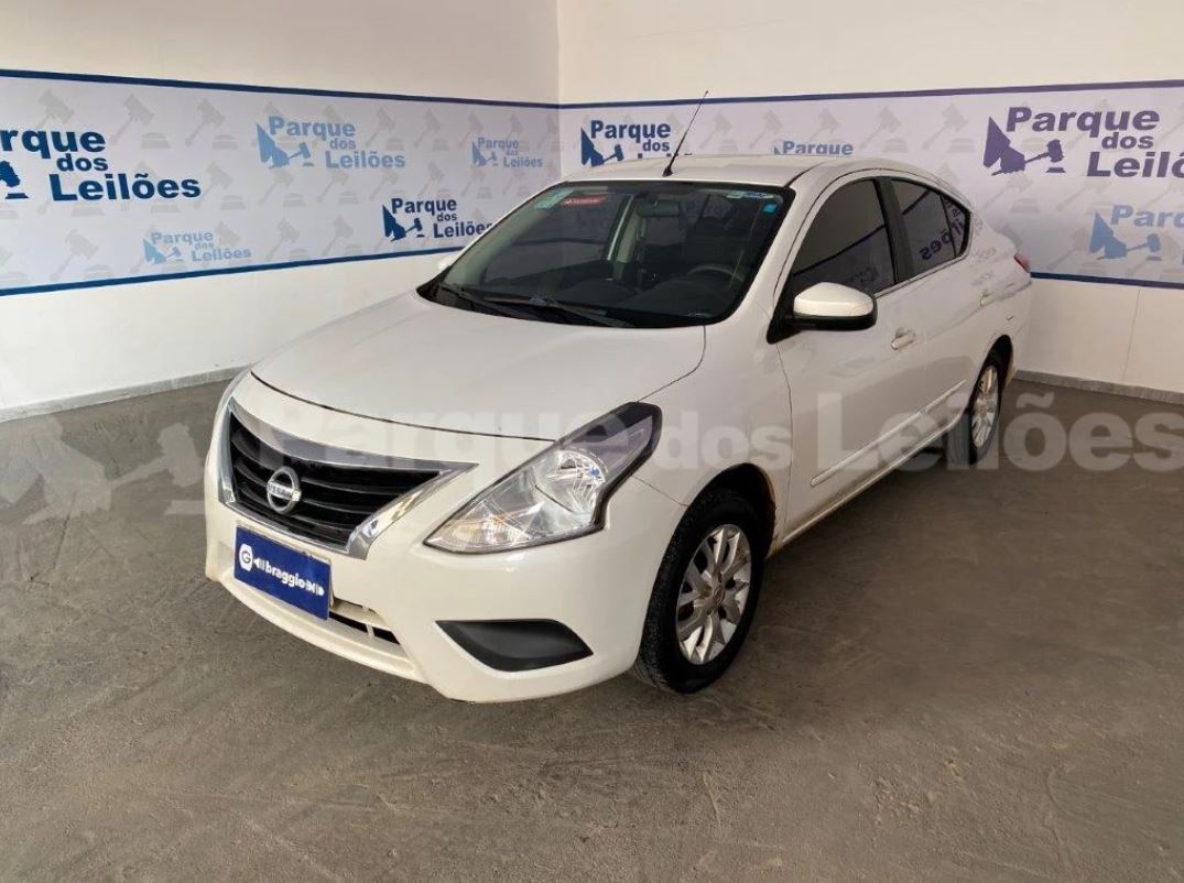 NISSAN VERSA 1.6 SV 18/18